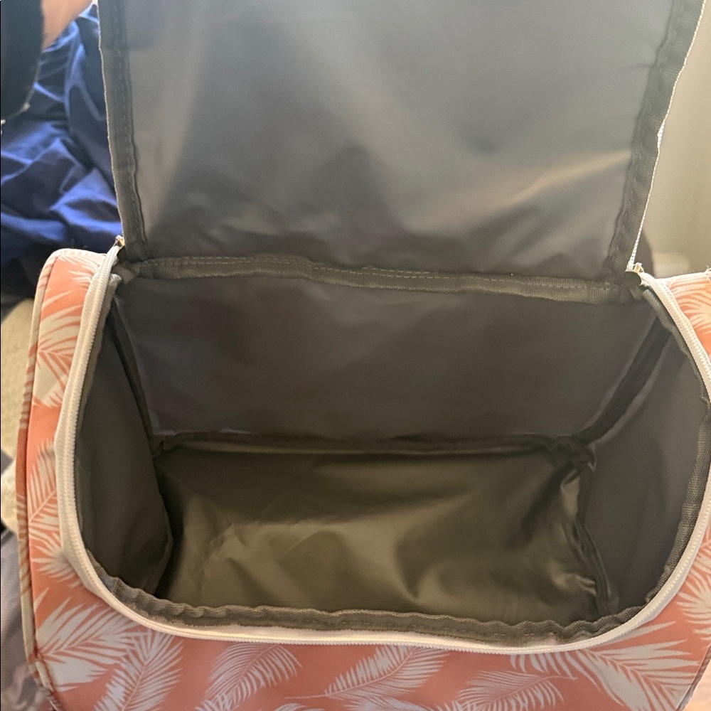 Pink and White Leaf Print Cooler Bag